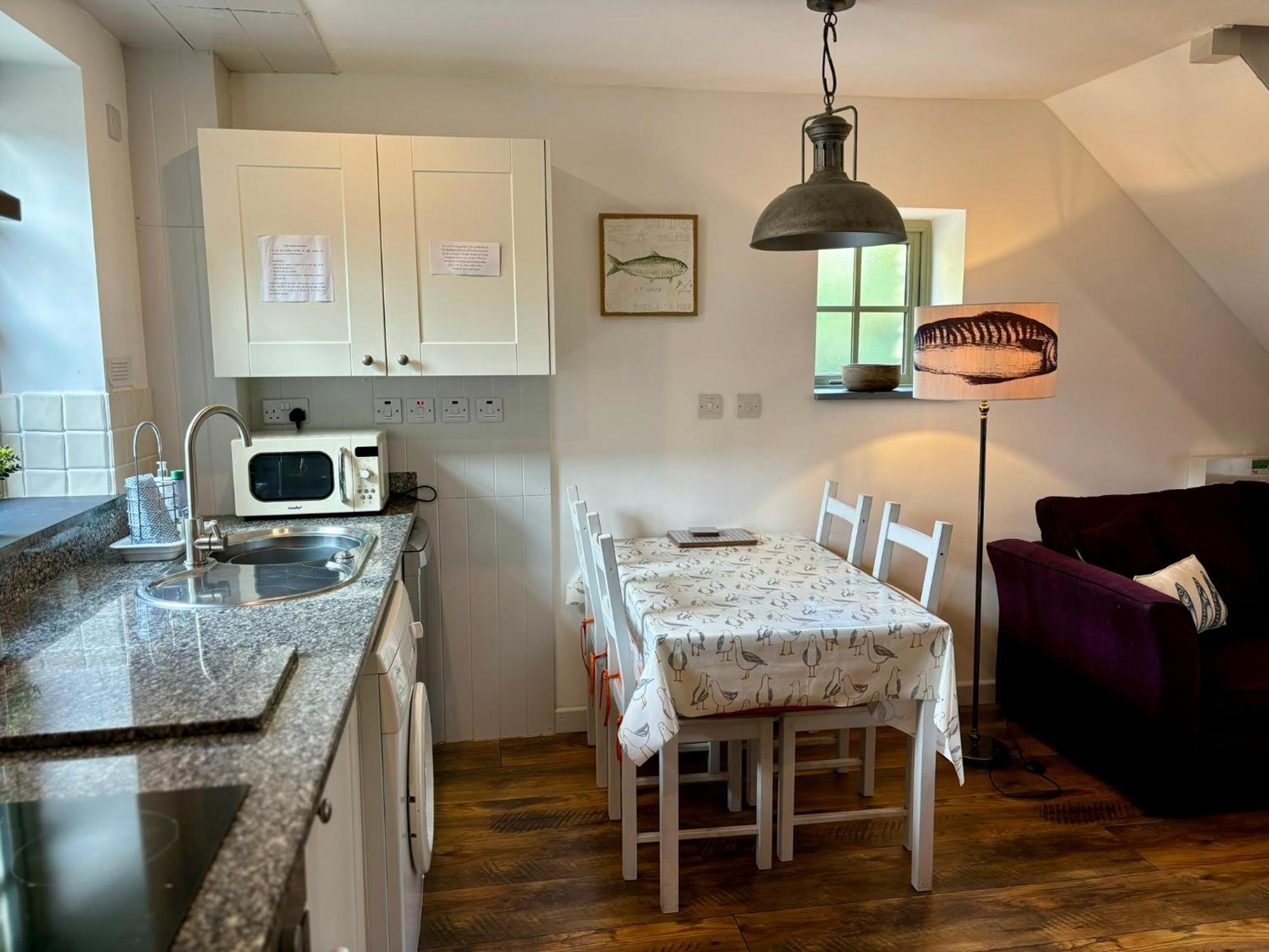 Little Bream - Pretty Cosy Cottage, Sea Views, Walk To The Beach Mawnan Smith Екстер'єр фото