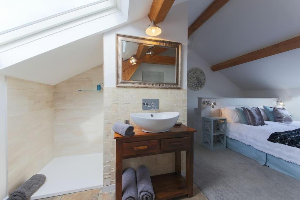 Little Bream - Pretty Cosy Cottage, Sea Views, Walk To The Beach Mawnan Smith Екстер'єр фото